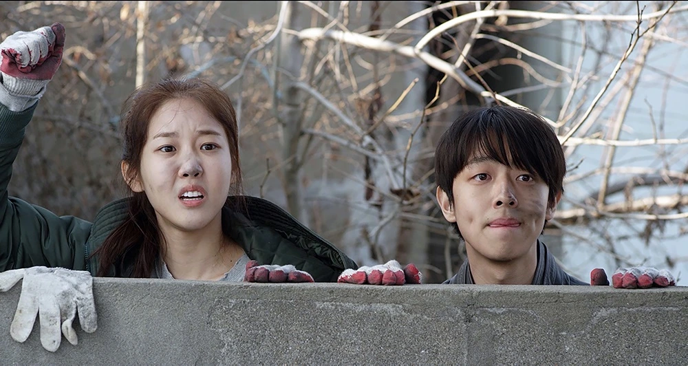 b4e7fb6feaaa48c2b5a46d804150b0011572752104215