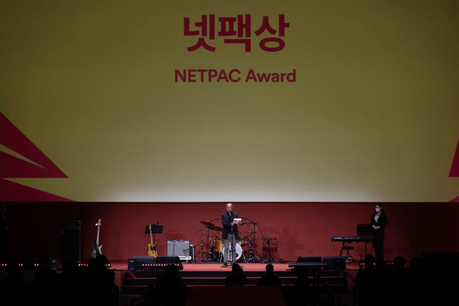 H9MEyk_U.jpeg?type=w1