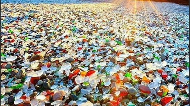 glass beach2.PNG