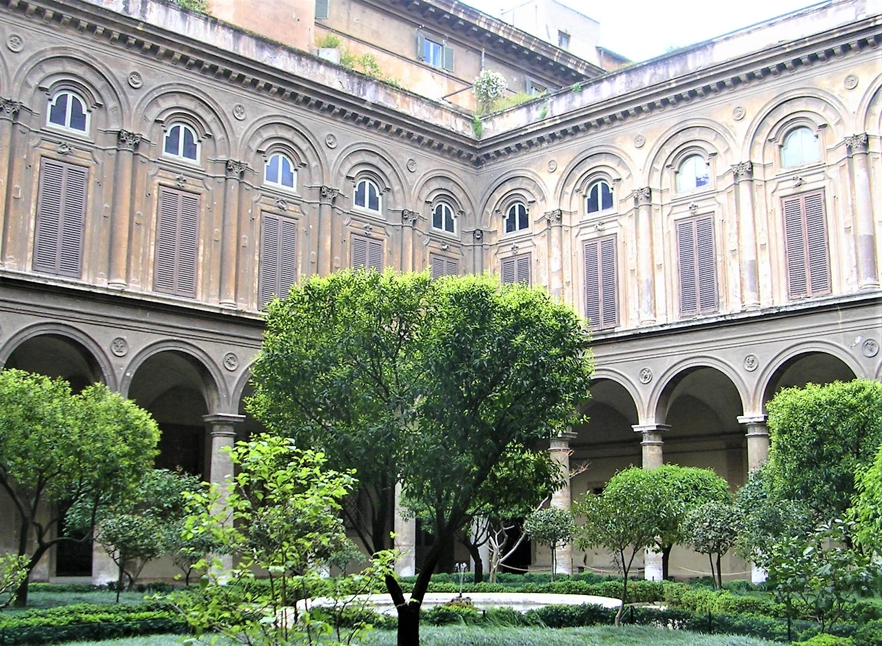 Doria_Pamphilj_Court_yard (2).jpeg
