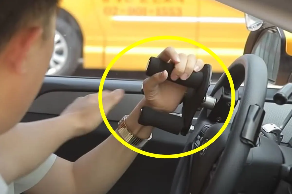 핸들 보조장치.JPG