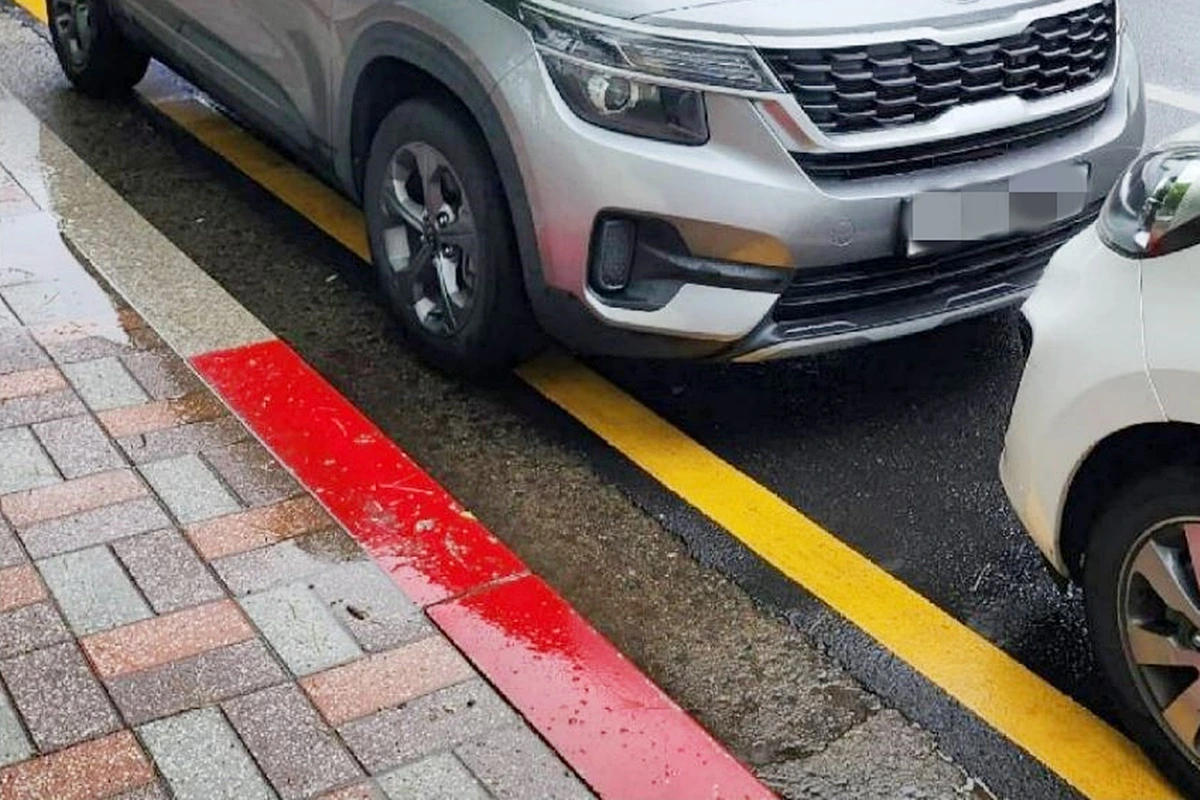 적색노면표시 1.JPG