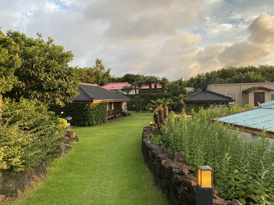 IMG_9435.jpeg?type=w1