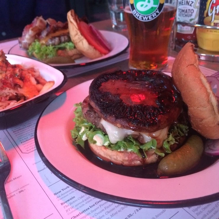 IMG_2001.JPG?type=w2