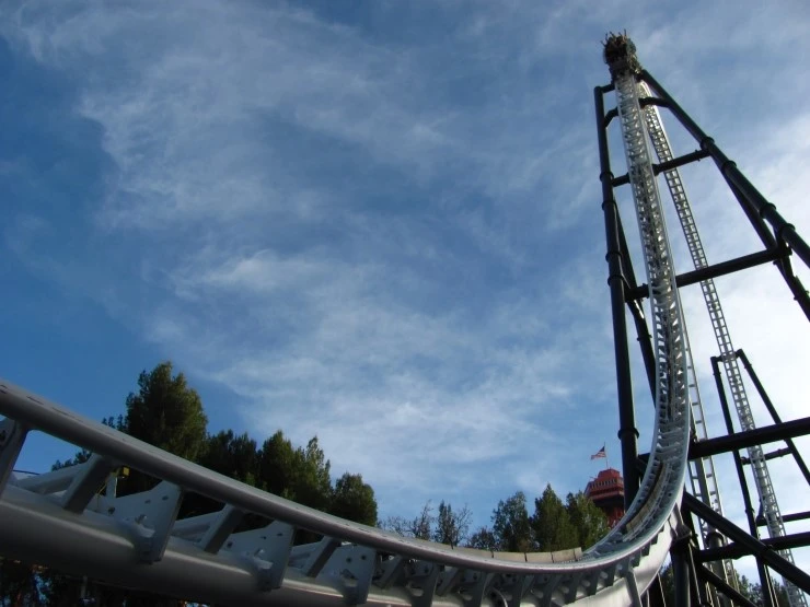 Full_Throttle_at_Six_Flags_Magic_Mountain_%2813208166523%29.jpg?type=w2