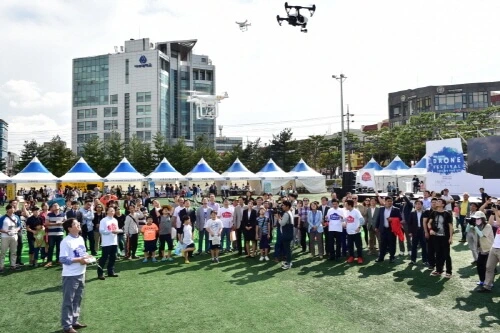 1903 Ana PLAY01 1.JPG