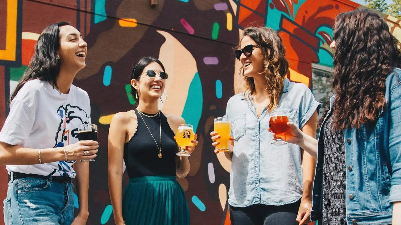 photo-1532635241-17e820acc59f?ixlib=rb-1.2.1&amp;ixid=MnwxMjA3fDB8MHxwaG90by1wYWdlfHx8fGVufDB8fHx8&amp;auto=format&amp;fit=crop&amp;w=1000&amp;q=80