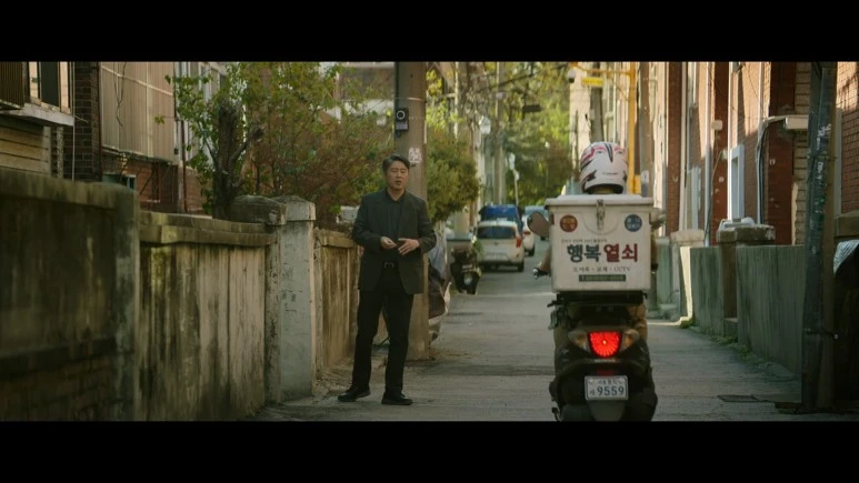 %EC%8A%A4%EB%A7%88%ED%8A%B8%ED%8F%B0%EC%9D%84_%EB%96%A8%EC%96%B4%EB%9C%A8%EB%A0%B8%EC%9D%84_%EB%BF%90%EC%9D%B8%EB%8D%B0_Unlocked,2022.720p.HDRip.H264.AAC.mkv_20230217_234842.882.jpg?type=w773