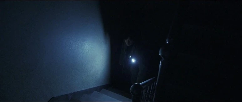 %EA%B7%80%EB%AC%B8_GUIMOON_The_Lightless_Door.2021.1080p.HEVC.AAC-NonDRM.mp4_20210909_215538.jpg?type=w773