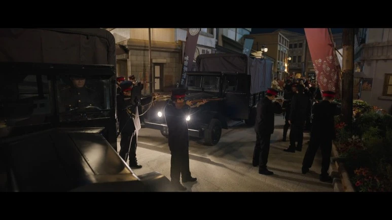 %EA%B2%BD%EC%84%B1%ED%81%AC%EB%A6%AC%EC%B2%98.Gyeongseong_Creature.E07.1080p.NF-Sinper.mkv_snapshot_00.46.59_2023.12.jpg?type=w773