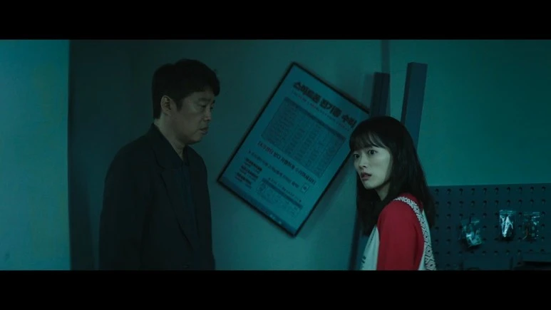 %EC%8A%A4%EB%A7%88%ED%8A%B8%ED%8F%B0%EC%9D%84_%EB%96%A8%EC%96%B4%EB%9C%A8%EB%A0%B8%EC%9D%84_%EB%BF%90%EC%9D%B8%EB%8D%B0_Unlocked,2022.720p.HDRip.H264.AAC.mkv_20230217_235122.090.jpg?type=w773