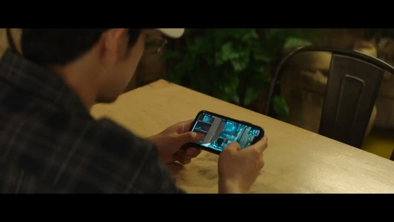 %EC%8A%A4%EB%A7%88%ED%8A%B8%ED%8F%B0%EC%9D%84_%EB%96%A8%EC%96%B4%EB%9C%A8%EB%A0%B8%EC%9D%84_%EB%BF%90%EC%9D%B8%EB%8D%B0_Unlocked,2022.720p.HDRip.H264.AAC.mkv_20230217_234737.730.jpg?type=w773