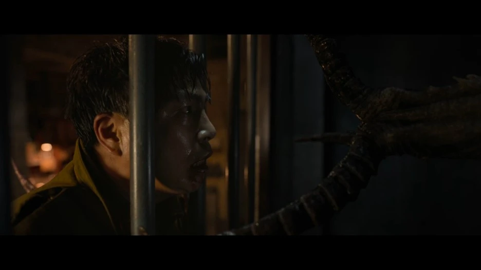 %EA%B2%BD%EC%84%B1%ED%81%AC%EB%A6%AC%EC%B2%98.Gyeongseong_Creature.E02.1080p.NF-Sinper.mkv_snapshot_00.35.25_2023.12.jpg?type=w1