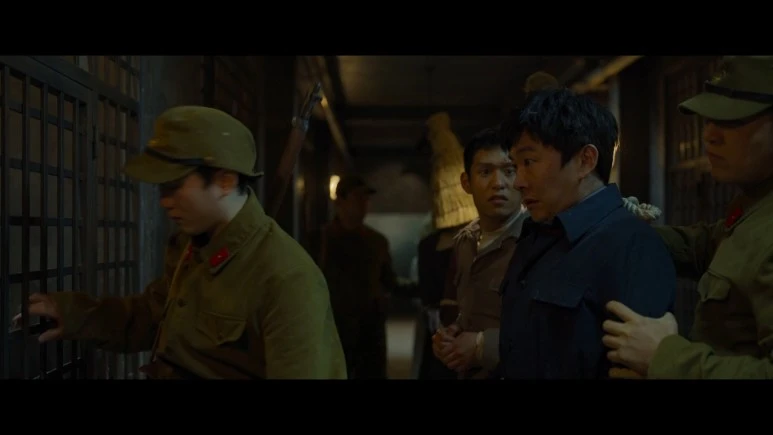 %EA%B2%BD%EC%84%B1%ED%81%AC%EB%A6%AC%EC%B2%98.Gyeongseong_Creature.E05.1080p.NF-Sinper.mkv_snapshot_00.04.23_2023.12.jpg?type=w773