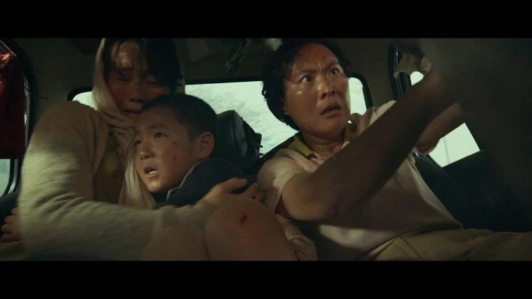 Escape.from.Mogadishu.2021.1080p.FHDRip.H264.AAC-iMBC.mp4_20211014_142746.81.jpg?type=w773