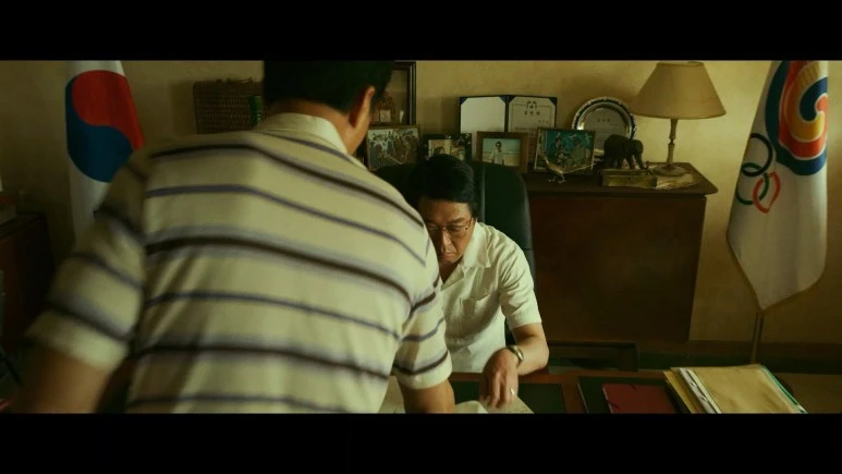 Escape.from.Mogadishu.2021.1080p.FHDRip.H264.AAC-iMBC.mp4_20211014_142439.24.jpg?type=w773