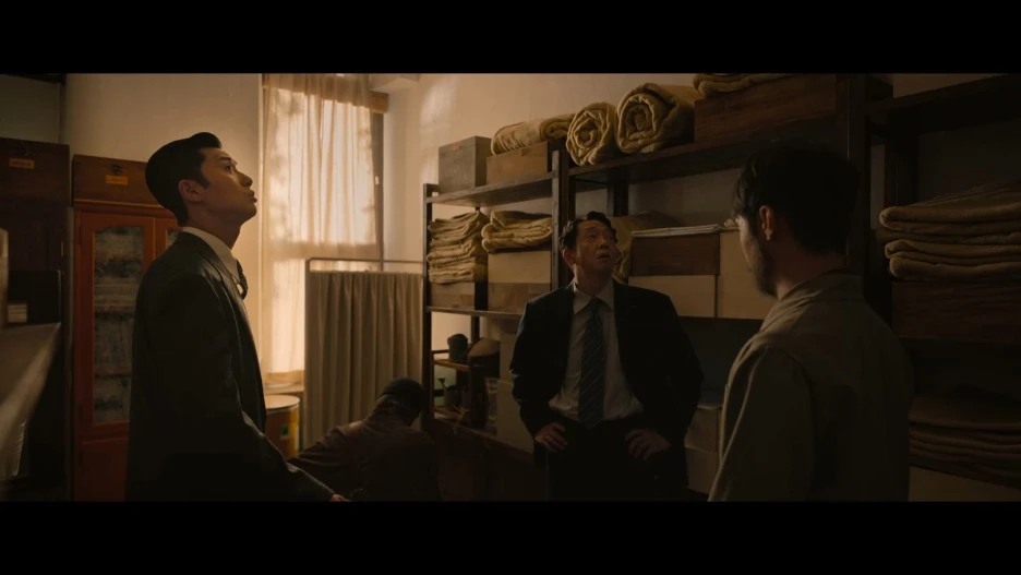 %EA%B2%BD%EC%84%B1%ED%81%AC%EB%A6%AC%EC%B2%98.Gyeongseong_Creature.E02.1080p.NF-Sinper.mkv_snapshot_00.37.40_2023.12.jpg?type=w1