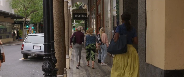 Afterlife.Of.The.Party.2021.1080p.WEBRip.x264-RARBG.mp4_20210904_181527.345.jpg?type=w773