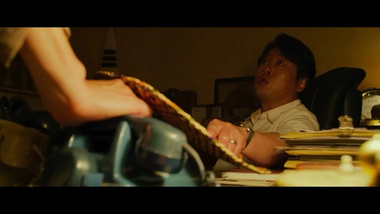 Escape.from.Mogadishu.2021.1080p.FHDRip.H264.AAC-iMBC.mp4_20211014_142325.19.jpg?type=w773