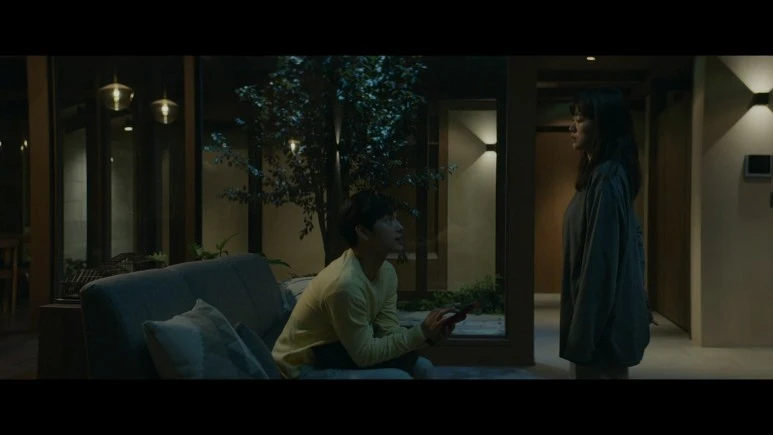 %EC%8A%A4%EB%A7%88%ED%8A%B8%ED%8F%B0%EC%9D%84_%EB%96%A8%EC%96%B4%EB%9C%A8%EB%A0%B8%EC%9D%84_%EB%BF%90%EC%9D%B8%EB%8D%B0_Unlocked,2022.720p.HDRip.H264.AAC.mkv_20230217_235221.545.jpg?type=w773