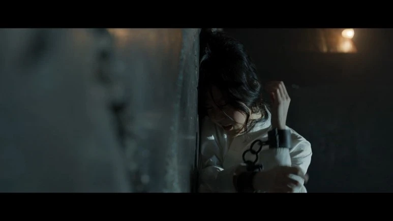 %EA%B2%BD%EC%84%B1%ED%81%AC%EB%A6%AC%EC%B2%98.Gyeongseong_Creature.E06.1080p.NF-Sinper.mkv_snapshot_00.37.20_2023.12.jpg?type=w773