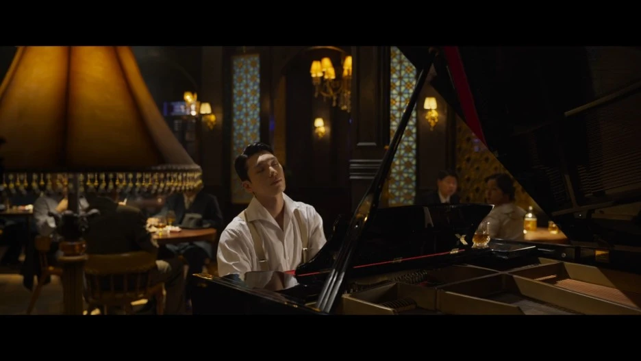 %EA%B2%BD%EC%84%B1%ED%81%AC%EB%A6%AC%EC%B2%98.Gyeongseong_Creature.E01.1080p.NF-Sinper.mkv_snapshot_00.49.55_2023.12.jpg?type=w1