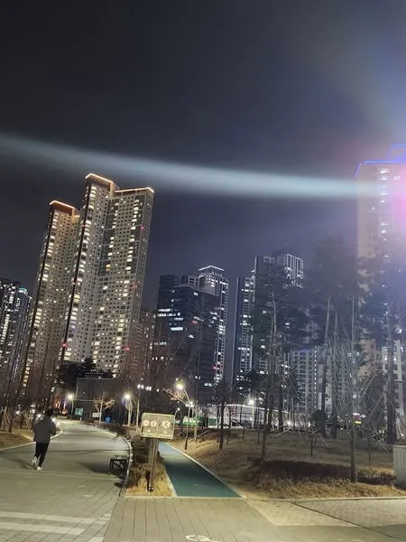 498215624_2710971645959179_8747821713907162173_n.jpg?stp=dst-jpg_s600x600_tt6&_nc_cat=104&ccb=1-7&_nc_sid=127cfc&_nc_ohc=VkmmCyHA-KYQ7kNvwEvEvat&_nc_oc=AdlqC59bnUnTFy9ZpabmFJAnk4PXZce8FRNE-JBX89_V1FE3ROP5XPZa3VdC_nQpFdQ&_nc_zt=23&_nc_ht=scontent-icn2-1.xx&_nc_gid=c9uBUjU0H2nLfxV9qhAjbg&oh=00_AfXUrDpTsMYg8NDItTCdT7__UdQUXNRjqrwnLiIMqdFokw&oe=689A726A