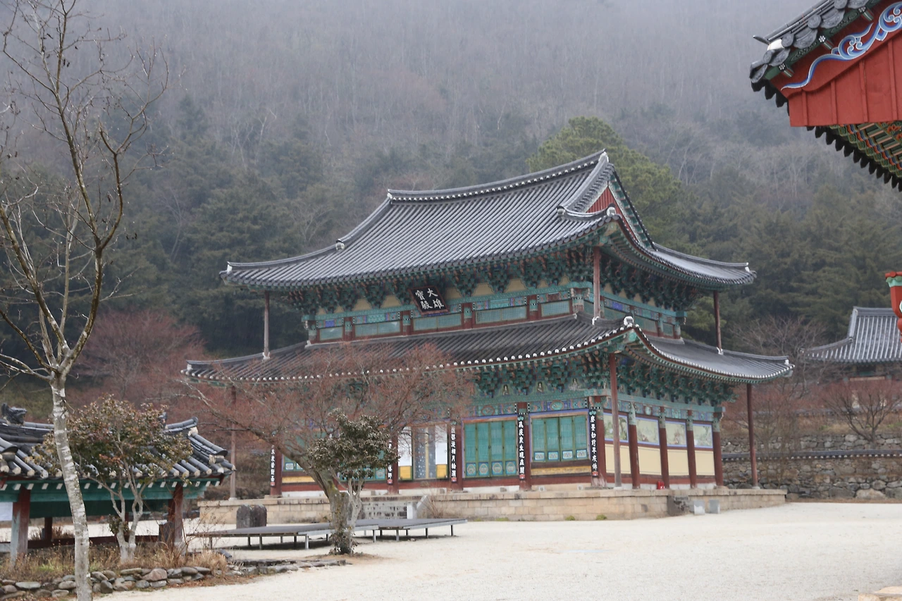 화중연화속 천년사찰.JPG