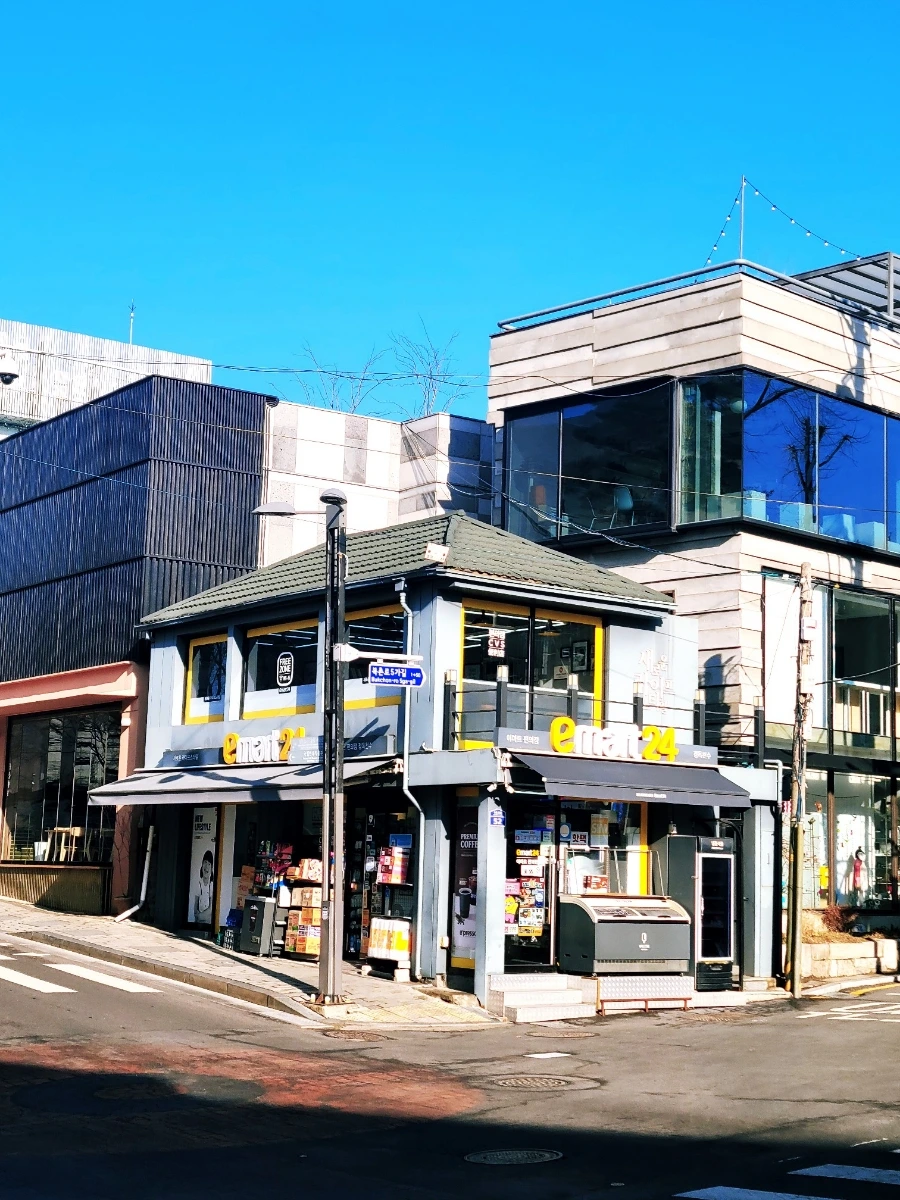 1708062973854.jpg?type=w1