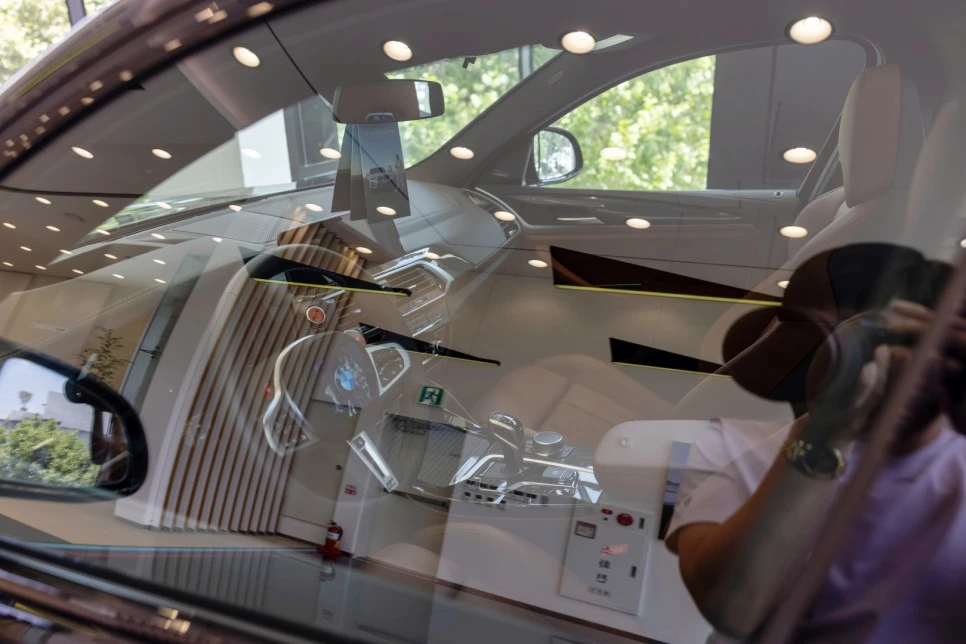 SE-33257c72-7900-4d67-8a0b-cf34be5d7caf.jpg?type=w966