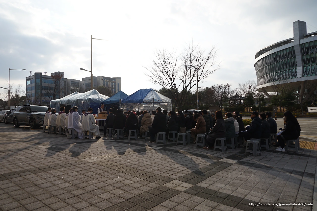 CKC00710 제50차 새만금 상시해수유통 및 신공항건설 중단을 위한 생태계 복원 기원 월요미사.JPG