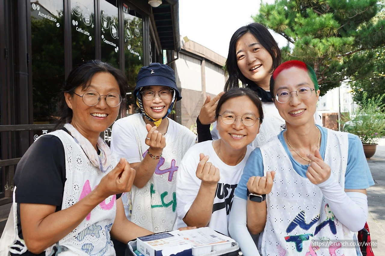 CKC07418'' 의료진과 행진단원들.JPG