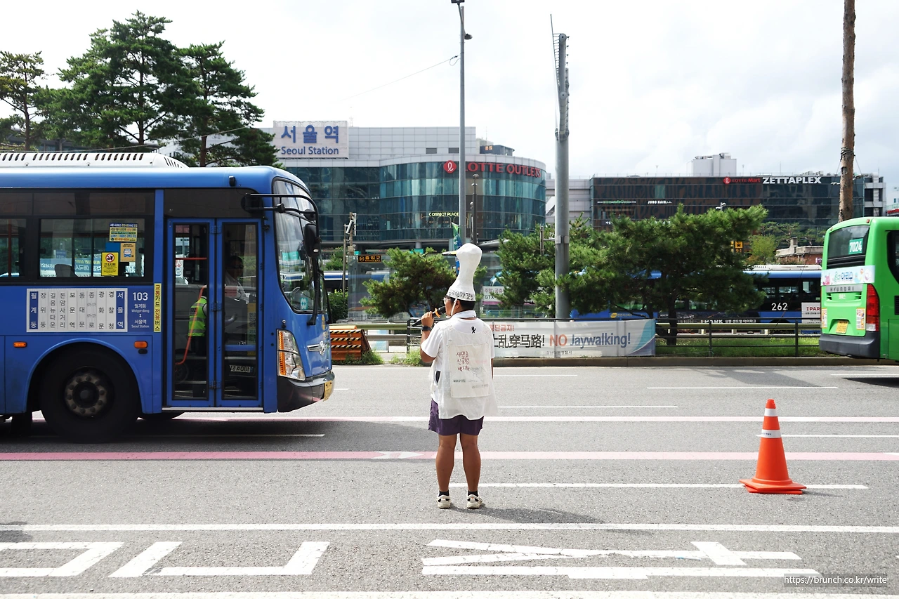 CKC08058' 외치는 딸기.JPG