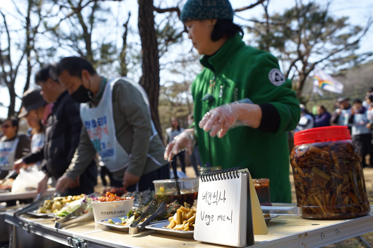 CKB03495' 비건식사.JPG