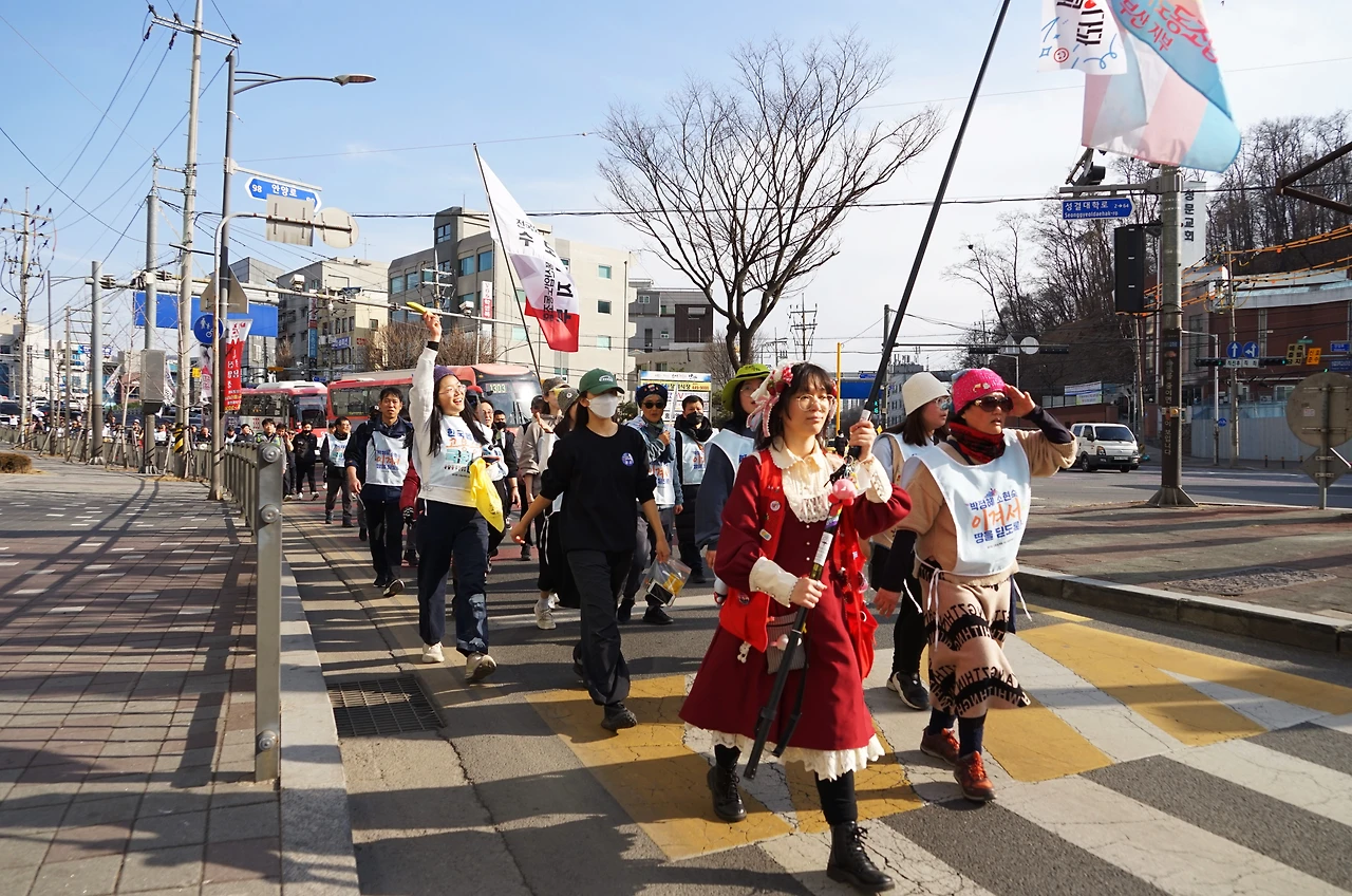 CKB03576' 안양역으로.JPG