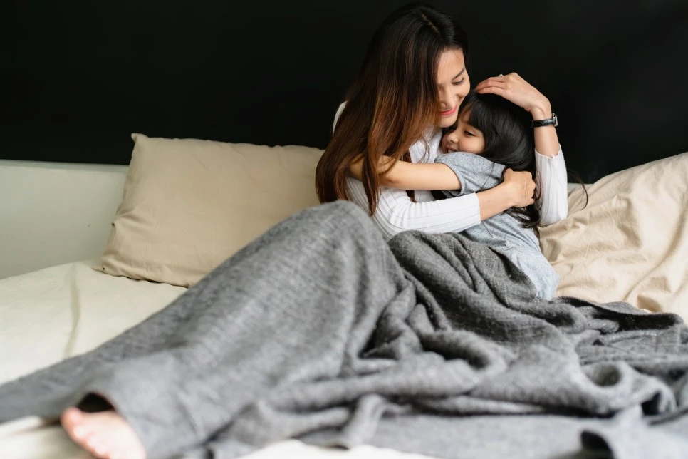 beautiful-single-mom-daughter-girl-kid-hug-together-with-love-care-bed-morni.jpg?type=w966