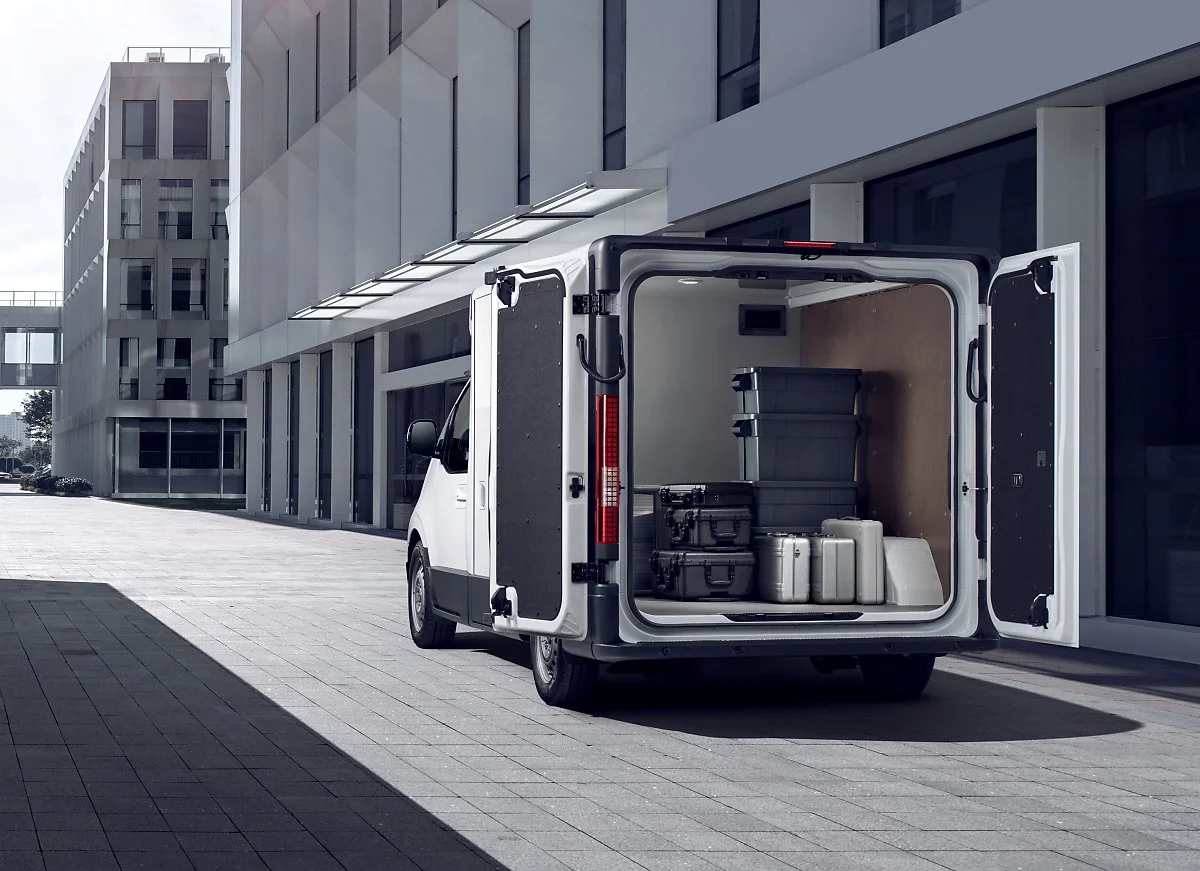 240424_%ED%98%84%EB%8C%80%EC%B0%A8%2C_ST1_%EC%B9%B4%EA%B3%A0_%EB%B0%8F_%EC%B9%B4%EA%B3%A0_%EB%83%89%EB%8F%99_%EB%AA%A8%EB%8D%B8_%EC%B6%9C%EC%8B%9C%284%29.jpg?type=w1200