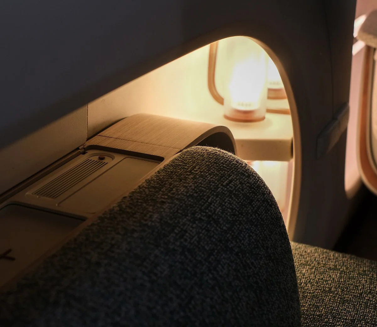 Large-48562-HyundaiMotorTeasesSneakPeekofSEVENAll-ElectricSUVConcept.jpg?type=w1200