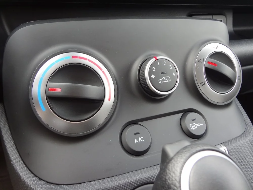 1212122.JPG?type=w1200