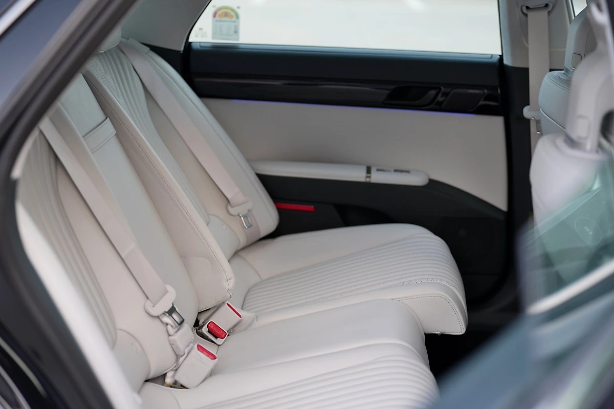 image4.png?type=w1200