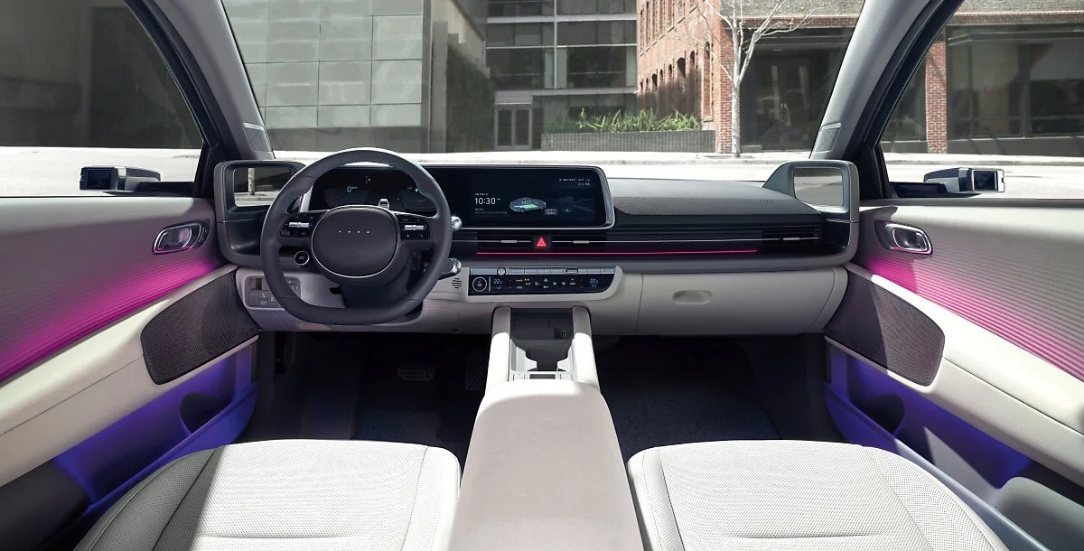 %EC%82%AC%EC%A7%844%29_2024_%EC%95%84%EC%9D%B4%EC%98%A4%EB%8B%89_6.jpg?type=w1200