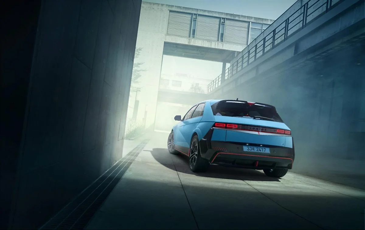 image9.jpg?type=w1200