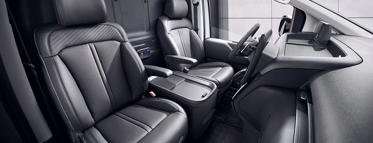 st1_gallery_interior_front_02.jpg?type=w1200