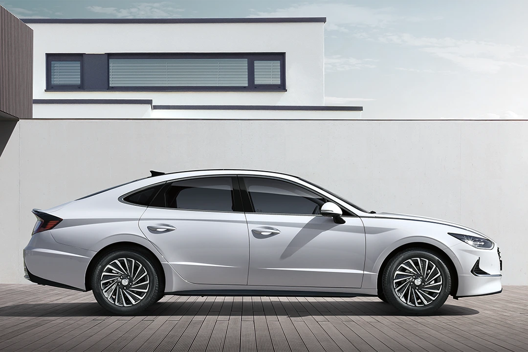 sonata_hybrid_technology_side_view.png?type=w1200