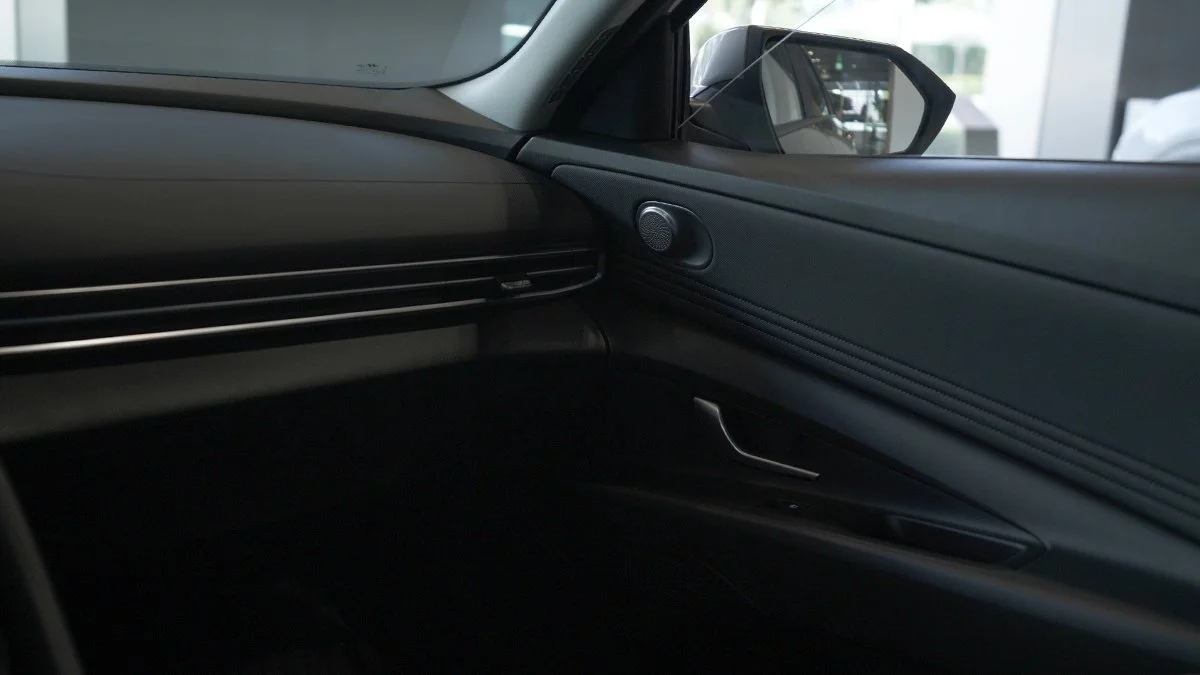 %EC%95%84%EB%B0%98%EB%96%BC_%EB%AA%A8%EB%8D%98_%EC%8B%A4%EB%82%B42.jpg?type=w1200