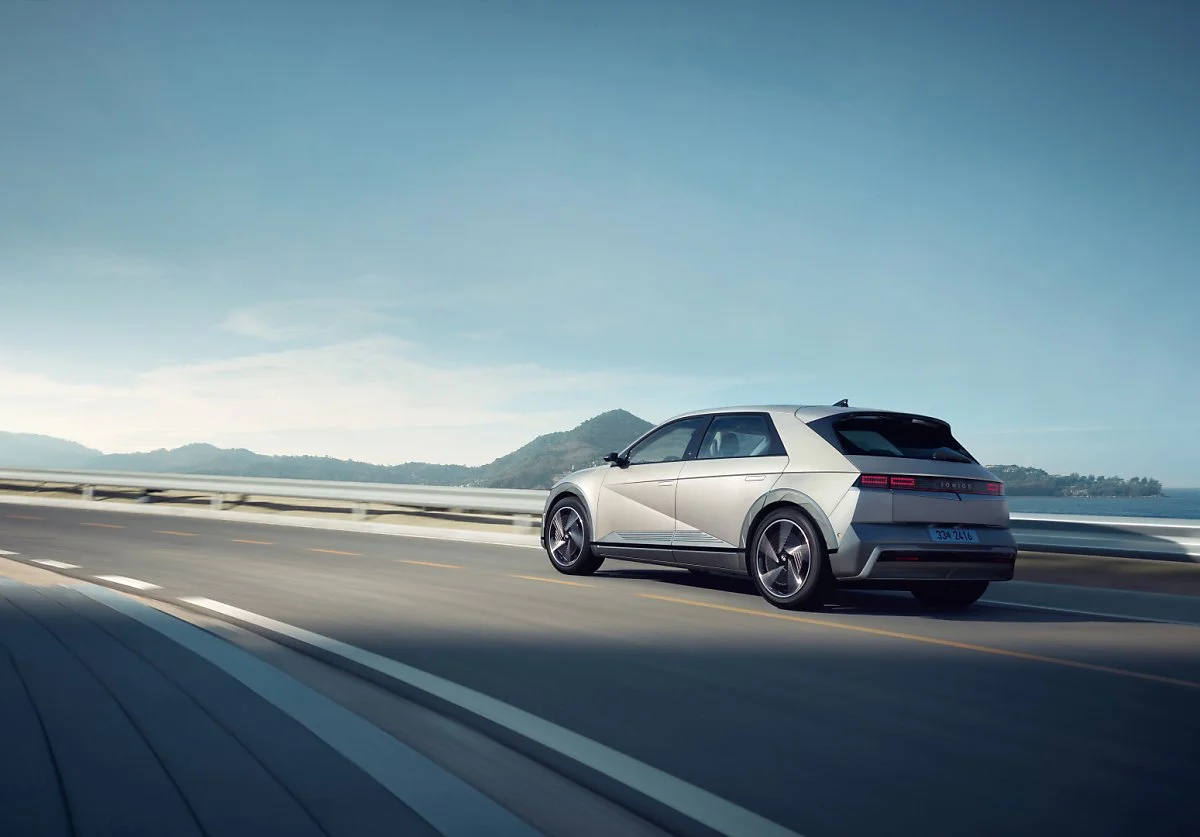 %EC%82%AC%EC%A7%841.jpg?type=w1200