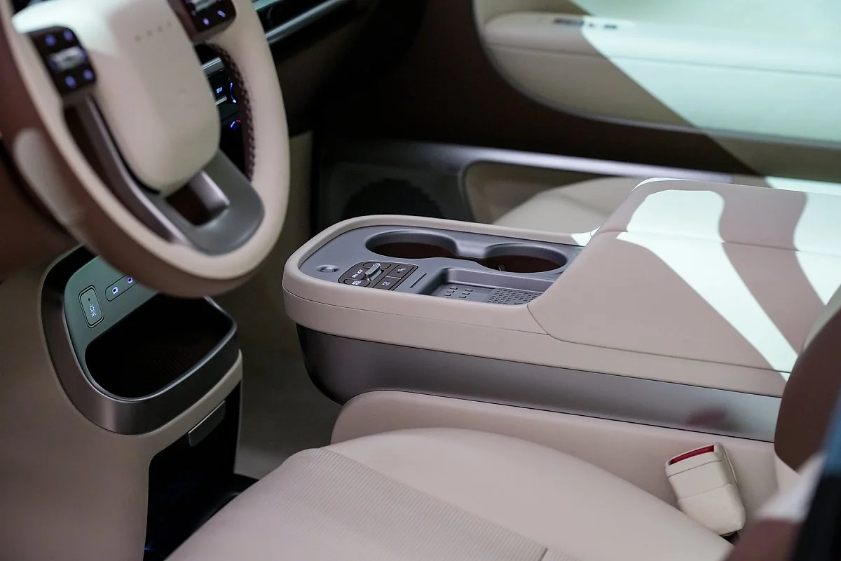 image6.jpg?type=w1200