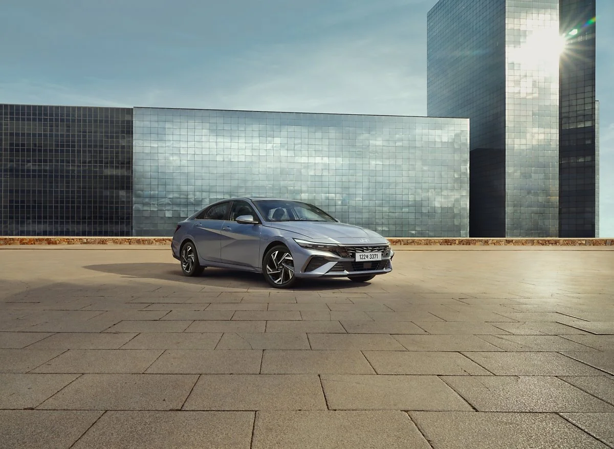 %28%EC%82%AC%EC%A7%84_1%29_%ED%98%84%EB%8C%80%EC%B0%A8_2025_%EC%95%84%EB%B0%98%EB%96%BC.jpg?type=w1200