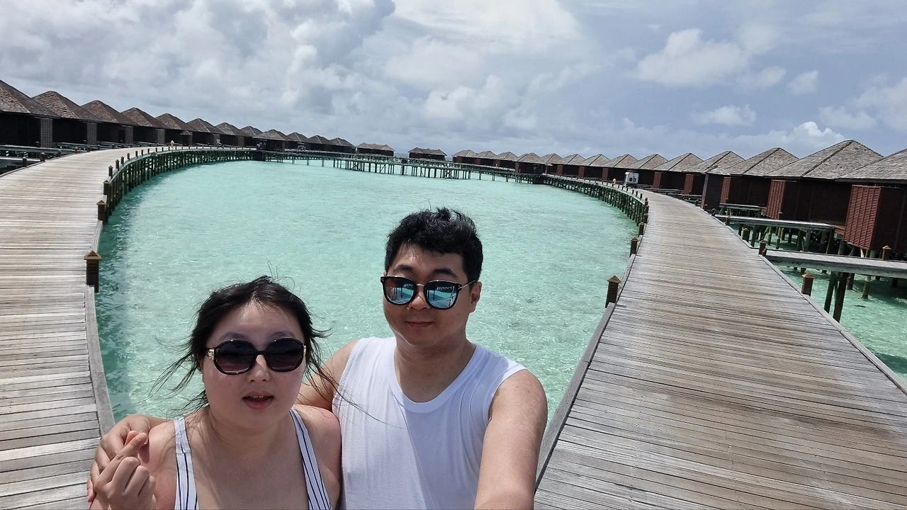 몰디브 2 하트 포토존.jpeg