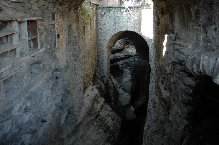 Ak%C3%A7asu-Kanyonu-1.jpg?resize=768%2C511&amp;ssl=1